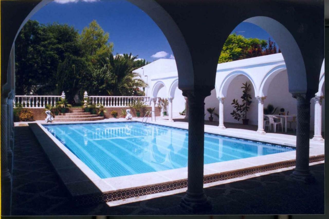 Villa Del Manzano Villanueva del Ariscal Exterior foto